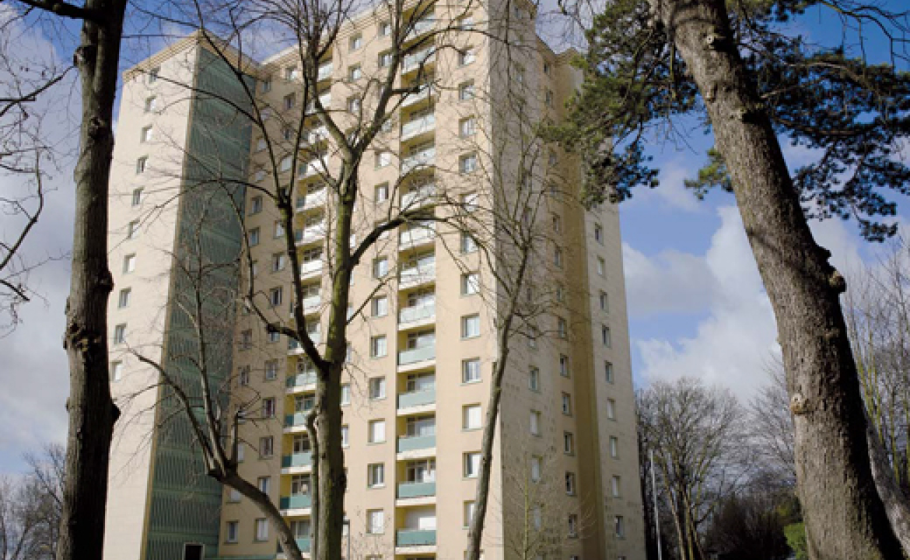 Quatre immeubles alimentés sans pompes sur le secondaire