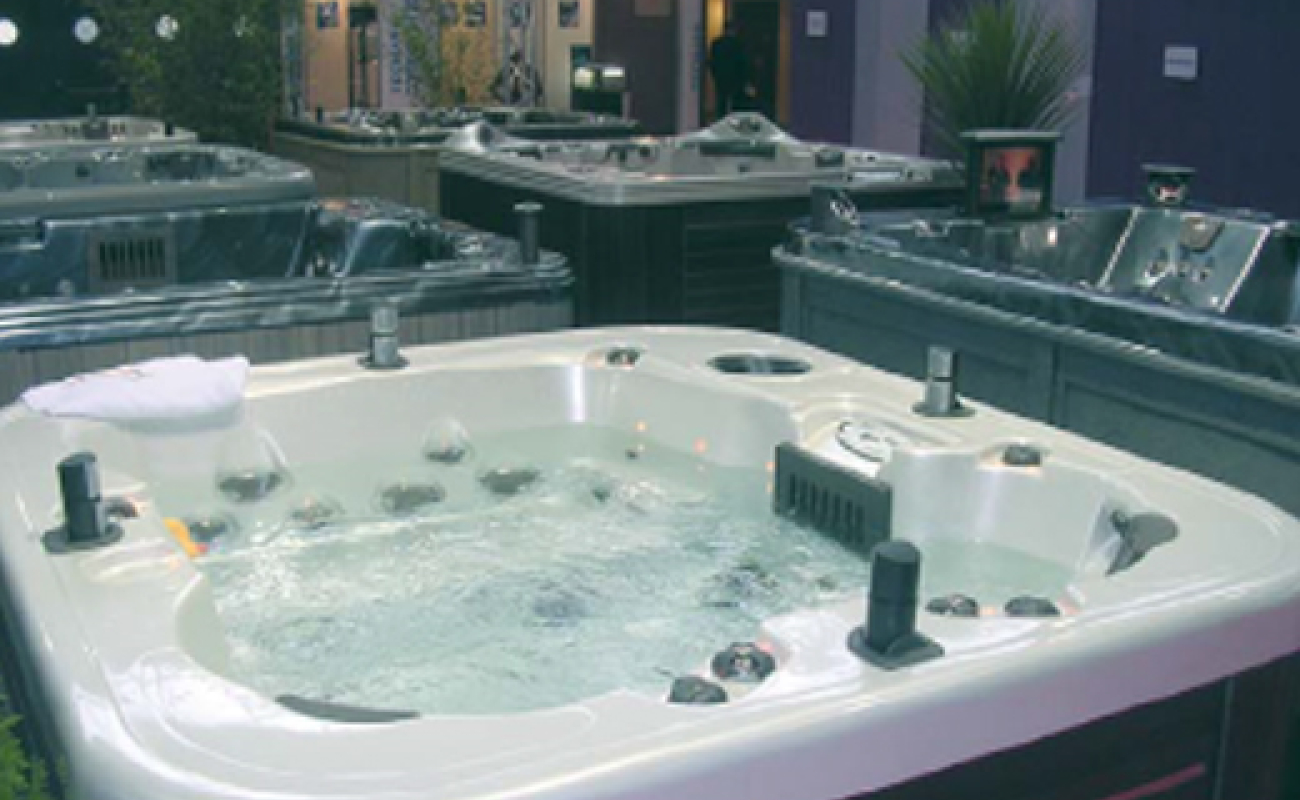Les pompes à chaleur font aussi recette pour le chauffage des piscines privées