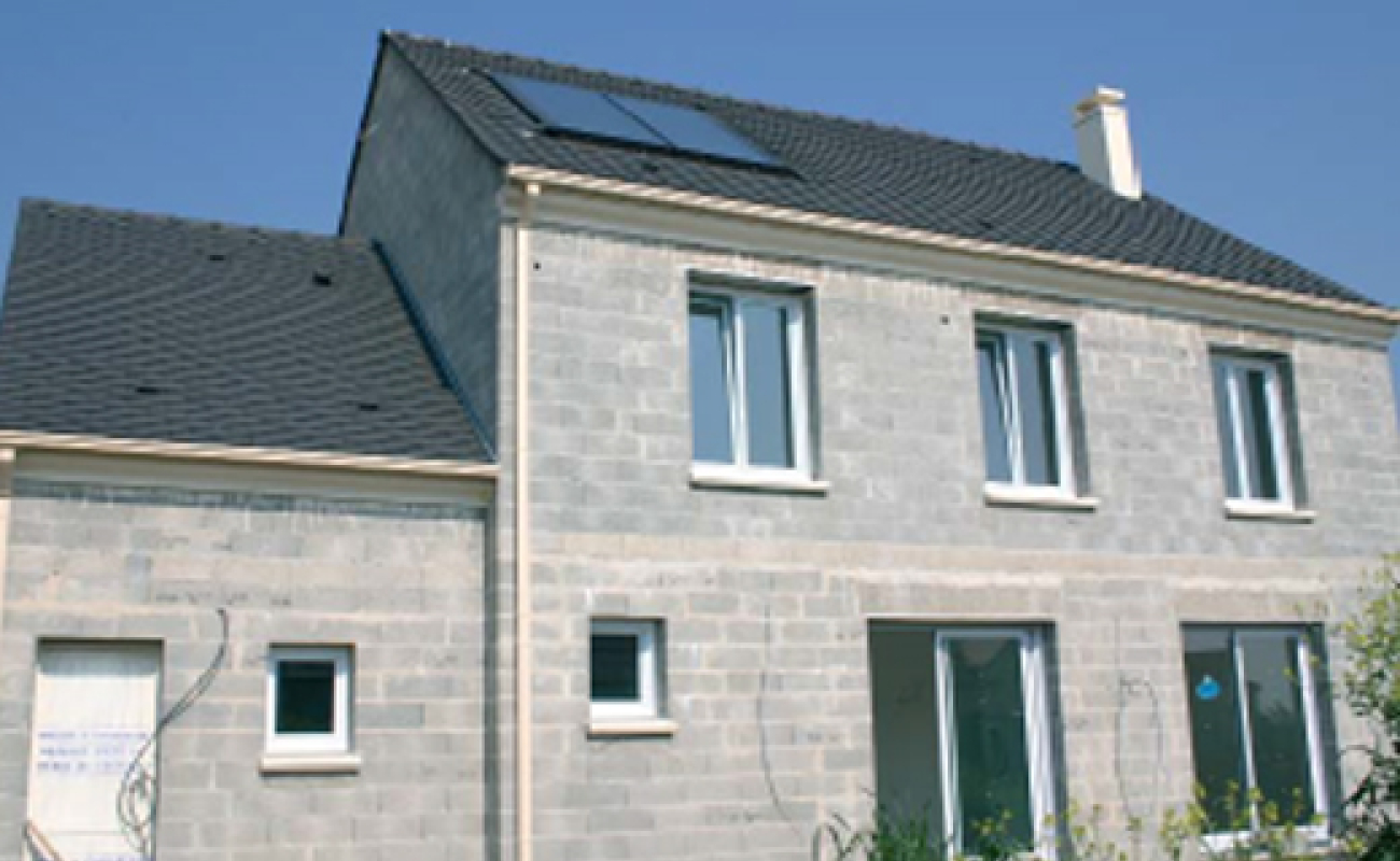 Deux “solutions techniques” pour appliquer la RT 2005 dans le “neuf”