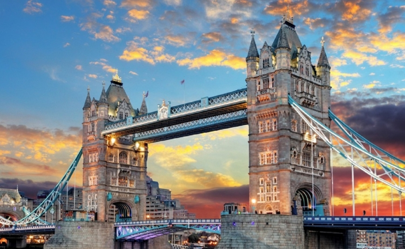 tower bridge