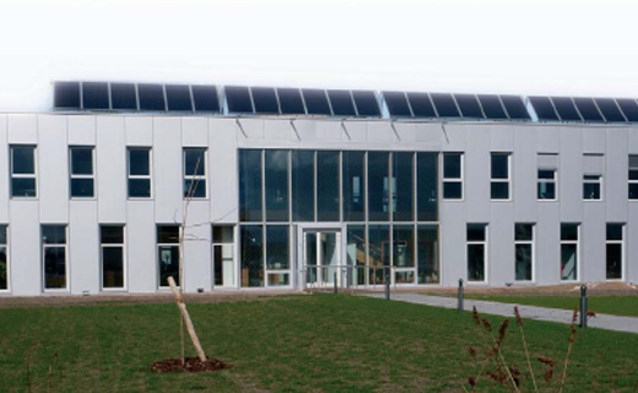 Premier bilan d’un bâtiment tertiaire solaire